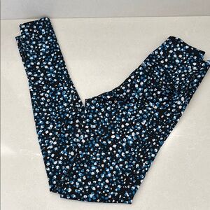 Beyond Yoga Black and Blue Leggings with All-Over Print